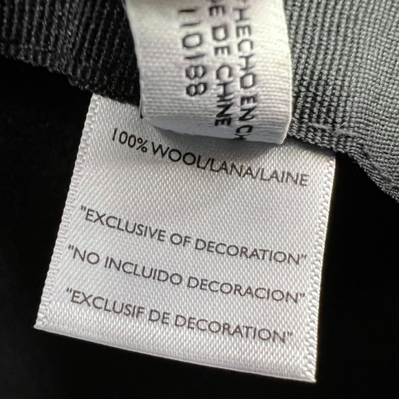 🚫SOLD! |•NINE WEST•| Cute Black Wool Hat Elastic Inside - Picture 10 of 15